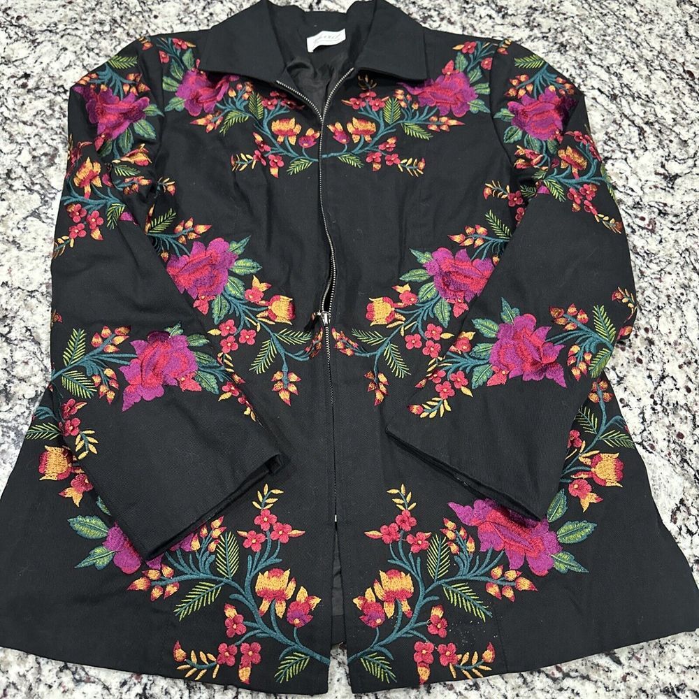 Spirit Coldwater Creek Embroidered‎ Floral Jacket Size